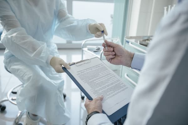 Choosing Medicare Insurance Services: What to Know Before You Enroll | Blog Post